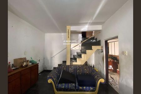 Casa à venda com 2 quartos, 300m² em Vila Nivi, São Paulo