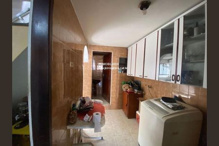 Casa à venda com 2 quartos, 300m² em Vila Nivi, São Paulo