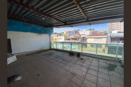 Casa à venda com 300m², 2 quartos e 2 vagas