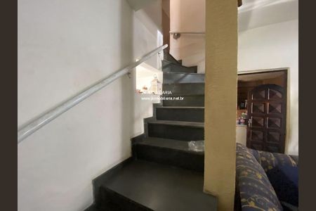 Casa à venda com 2 quartos, 300m² em Vila Nivi, São Paulo