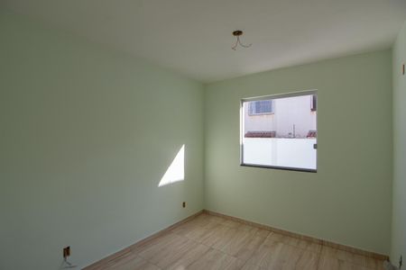 Casa à venda com 75m², 2 quartos e 2 vagas Casa à venda com 75m², 2 quartos e 2 vagasSuíte 2