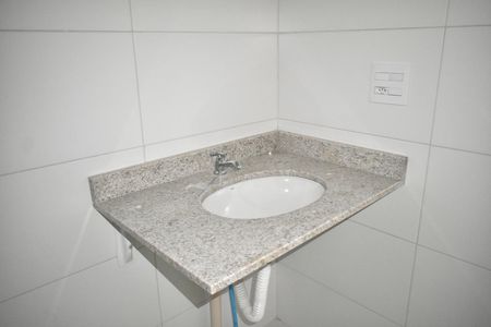 Studio para alugar com 26m², 0 quarto e sem vaga Studio para alugar com 26m², 0 quarto e sem vagaStudio Banheiro