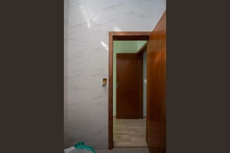 Casa à venda com 75m², 2 quartos e 2 vagas Casa à venda com 75m², 2 quartos e 2 vagasBanheiro da Suíte 2