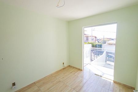 Casa à venda com 75m², 2 quartos e 2 vagas Casa à venda com 75m², 2 quartos e 2 vagasSuíte