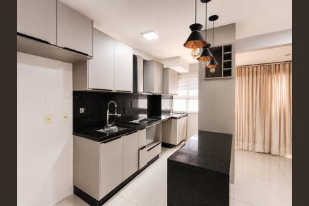 Cozinha de apartamento para alugar com 2 quartos, 57m² em Vila Jaragua, Goiânia