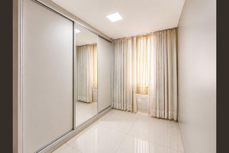 Quarto de apartamento para alugar com 2 quartos, 57m² em Vila Jaragua, Goiânia