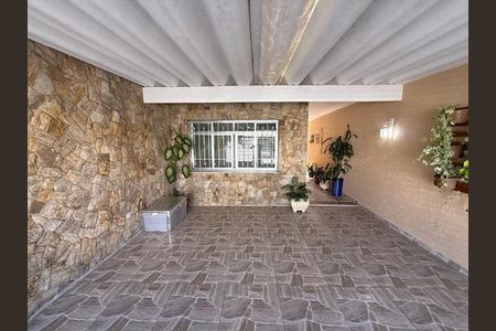 Casa para alugar com 3 quartos, 125m² em Jardim Guanca, São Paulo