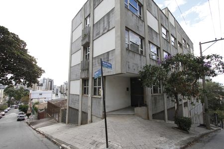 Apartamento para alugar com 110m², 3 quartos e 2 vagasFachada
