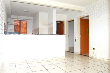 Sala de apartamento para alugar com 2 quartos, 50m² em Paulo Vi, Belo Horizonte