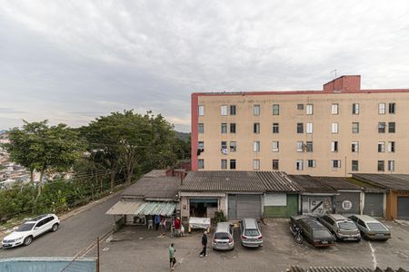 Vista Quarto 1 de apartamento para alugar com 2 quartos, 42m² em Cidade Tiradentes, São Paulo