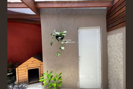 Casa à venda com 216m², 4 quartos e 2 vagas