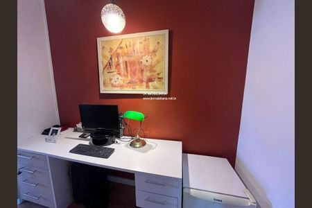Casa à venda com 216m², 4 quartos e 2 vagas