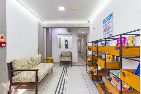 Apartamento à venda com 30m², 1 quarto e sem vaga Apartamento à venda com 30m², 1 quarto e sem vagaHall social