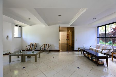 Apartamento à venda com 76m², 2 quartos e 2 vagas Apartamento à venda com 76m², 2 quartos e 2 vagasÁrea comum - Salão de festas