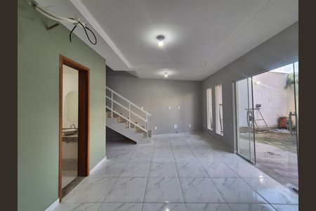 Casa de condomínio para alugar com 137m², 3 quartos e 2 vagas