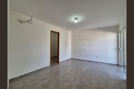 Casa de Condomínio para alugar com 3 quartos, 137m² em Vargem Grande, Rio de Janeiro