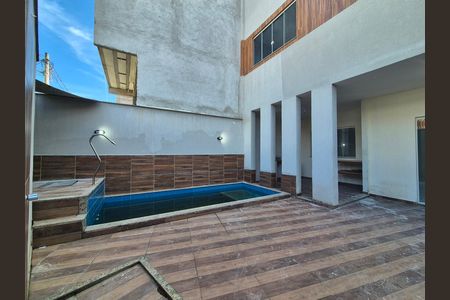 Casa de condomínio para alugar com 137m², 3 quartos e 2 vagas