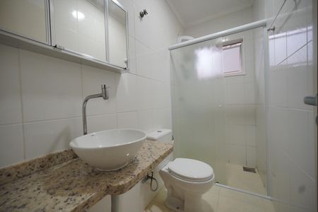 Banheiro da Suíte de apartamento para alugar com 2 quartos, 77m² em Areias, São José