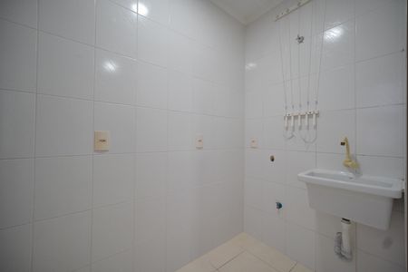 Área de Serviço de apartamento para alugar com 2 quartos, 77m² em Areias, São José