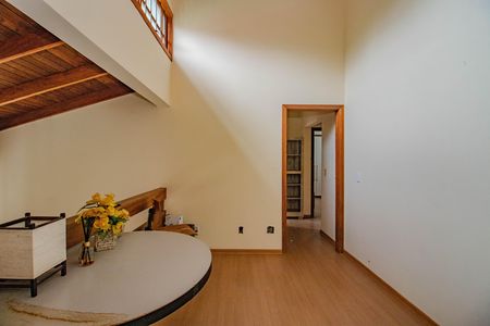 Casa para alugar com 300m², 3 quartos e 2 vagas Casa para alugar com 300m², 3 quartos e 2 vagasMezanino
