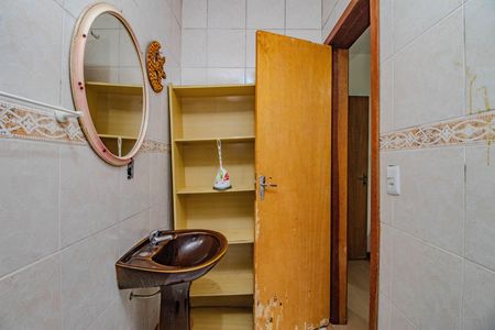 Casa para alugar com 300m², 3 quartos e 2 vagas Casa para alugar com 300m², 3 quartos e 2 vagasBanheiro da Suíte 1