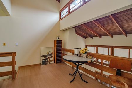 Casa para alugar com 300m², 3 quartos e 2 vagas Casa para alugar com 300m², 3 quartos e 2 vagasMezanino