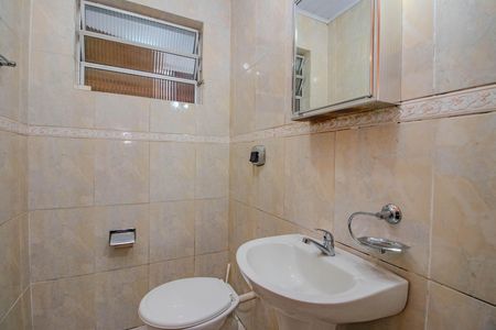 Casa para alugar com 300m², 3 quartos e 2 vagas Casa para alugar com 300m², 3 quartos e 2 vagasLavabo