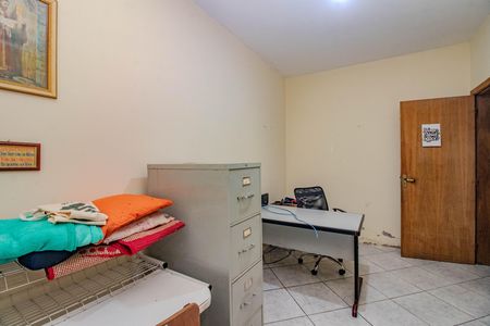 Escritório de casa para alugar com 3 quartos, 300m² em Passo D’areia, Porto Alegre