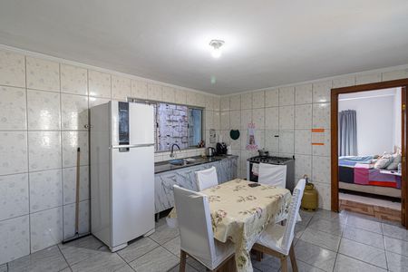 Casa à venda com 345m², 3 quartos e 3 vagas Casa à venda com 345m², 3 quartos e 3 vagasCasa 1 - Cozinha