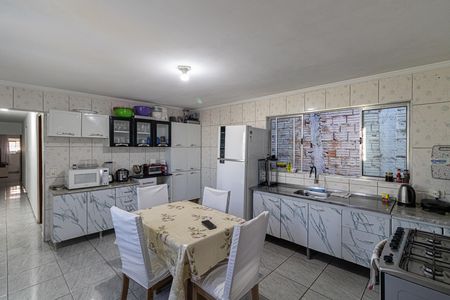 Casa à venda com 345m², 3 quartos e 3 vagas Casa à venda com 345m², 3 quartos e 3 vagasCasa 1 - Cozinha