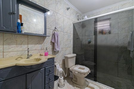 Casa à venda com 345m², 3 quartos e 3 vagas Casa à venda com 345m², 3 quartos e 3 vagasCasa 1 - Banheiro