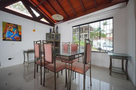 Casa para alugar com 495m², 4 quartos e 4 vagasSala de Jantar