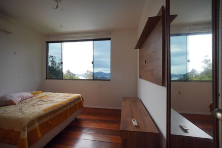 Casa para alugar com 495m², 4 quartos e 4 vagasQuarto 4
