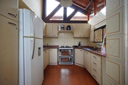 Casa para alugar com 495m², 4 quartos e 4 vagasCozinha