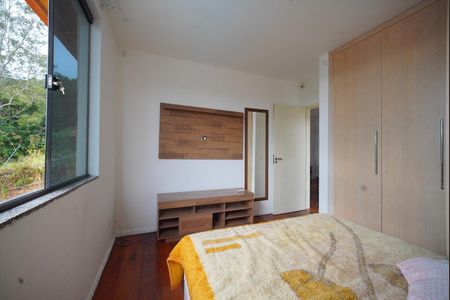 Casa para alugar com 495m², 4 quartos e 4 vagasQuarto 4