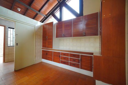 Casa para alugar com 495m², 4 quartos e 4 vagasCozinha