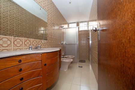 Apartamento à venda com 110m², 3 quartos e 2 vagasBanheiro da Suíte