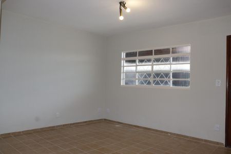 Casa para alugar com 420m², 4 quartos e 3 vagasSala