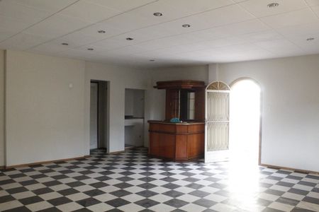 Casa para alugar com 560m², 7 quartos e 4 vagasSalão