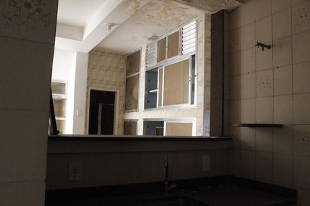 Casa para alugar com 560m², 7 quartos e 4 vagasCozinha