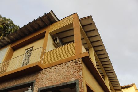 Casa para alugar com 560m², 7 quartos e 4 vagasFachada