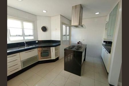 Apartamento para alugar com 188m², 3 quartos e 2 vagas Apartamento para alugar com 188m², 3 quartos e 2 vagasCozinha