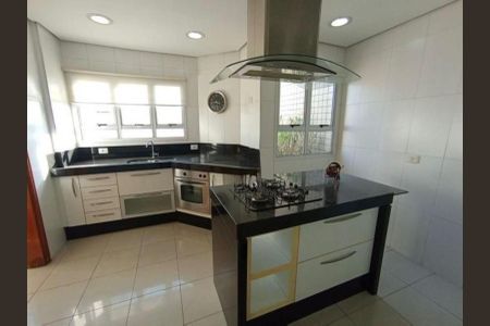 Apartamento para alugar com 188m², 3 quartos e 2 vagas Apartamento para alugar com 188m², 3 quartos e 2 vagasCozinha