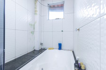 Banheiro Quarto 1 de kitnet/studio para alugar com 2 quartos, 61m² em Anhanguera, São Paulo