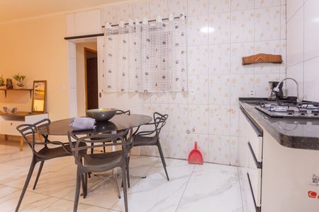 Cozinha de kitnet/studio para alugar com 1 quarto, 38m² em Conjunto Residencial Salvador Tolezani, São Paulo