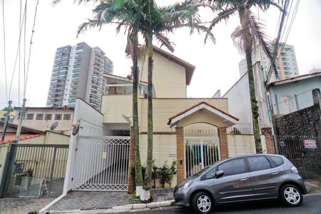 Casa de condomínio para alugar com 145m², 3 quartos e 2 vagasFachada