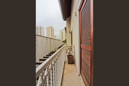 Casa de condomínio para alugar com 145m², 3 quartos e 2 vagasVaranda