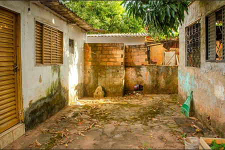 Casa à venda com 150m², 3 quartos e 1 vaga Casa à venda com 150m², 3 quartos e 1 vagaQuintal