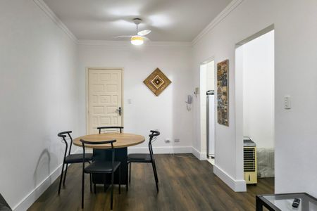 Apartamento para alugar com 68m², 1 quarto e 1 vagaSala