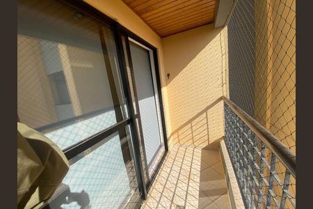 Apartamento à venda com 74m², 2 quartos e 1 vagaFoto 09